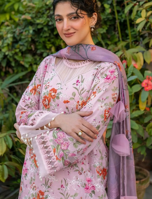 ASIFA & NABEEL LAWN 3 PC- DIGITAL PRINT LAWN SHIRT & DIGITAL PRINT VOILE DUPATTA & LAWN DYED TROUSER.(LC-1077)